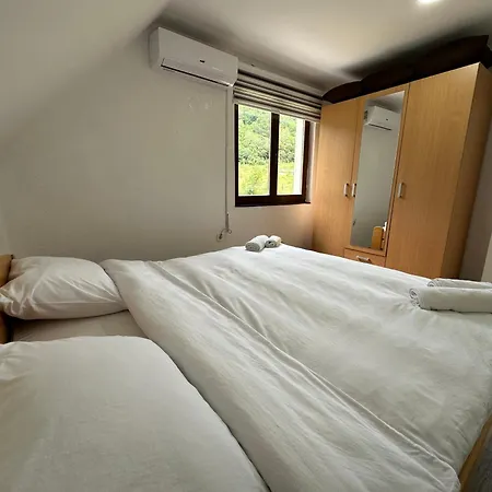 By Expert River Villa