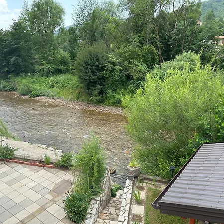 By Expert River Villa Kijevo